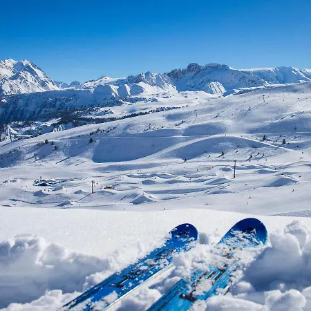 Confortable 2 Pieces, Skis Aux Pieds, Animaux Bienvenus - Fr-1-182a-43 * Courchevel